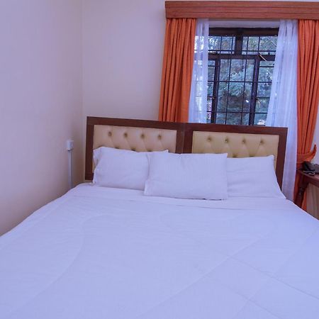 Chak Guesthouse & Conference Center Nairobi Extérieur photo