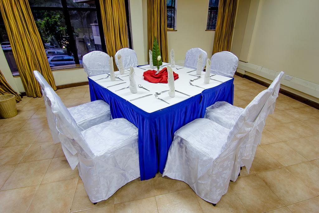 Chak Guesthouse & Conference Center Nairobi Extérieur photo