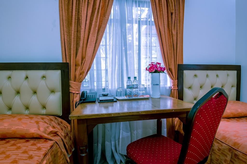 Chak Guesthouse & Conference Center Nairobi Extérieur photo