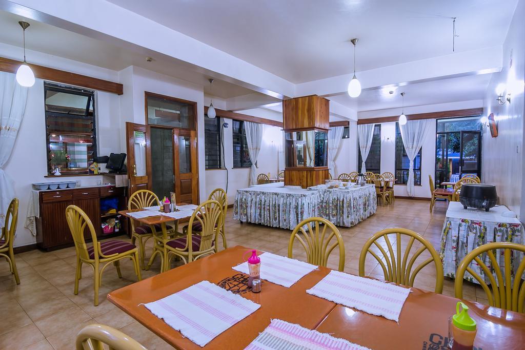 Chak Guesthouse & Conference Center Nairobi Extérieur photo
