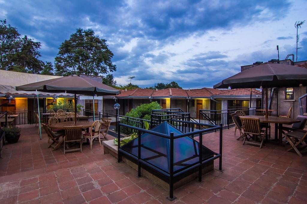 Chak Guesthouse & Conference Center Nairobi Extérieur photo