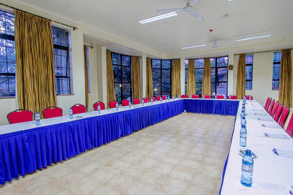 Chak Guesthouse & Conference Center Nairobi Extérieur photo