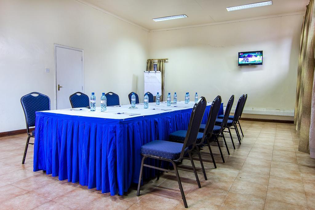 Chak Guesthouse & Conference Center Nairobi Extérieur photo