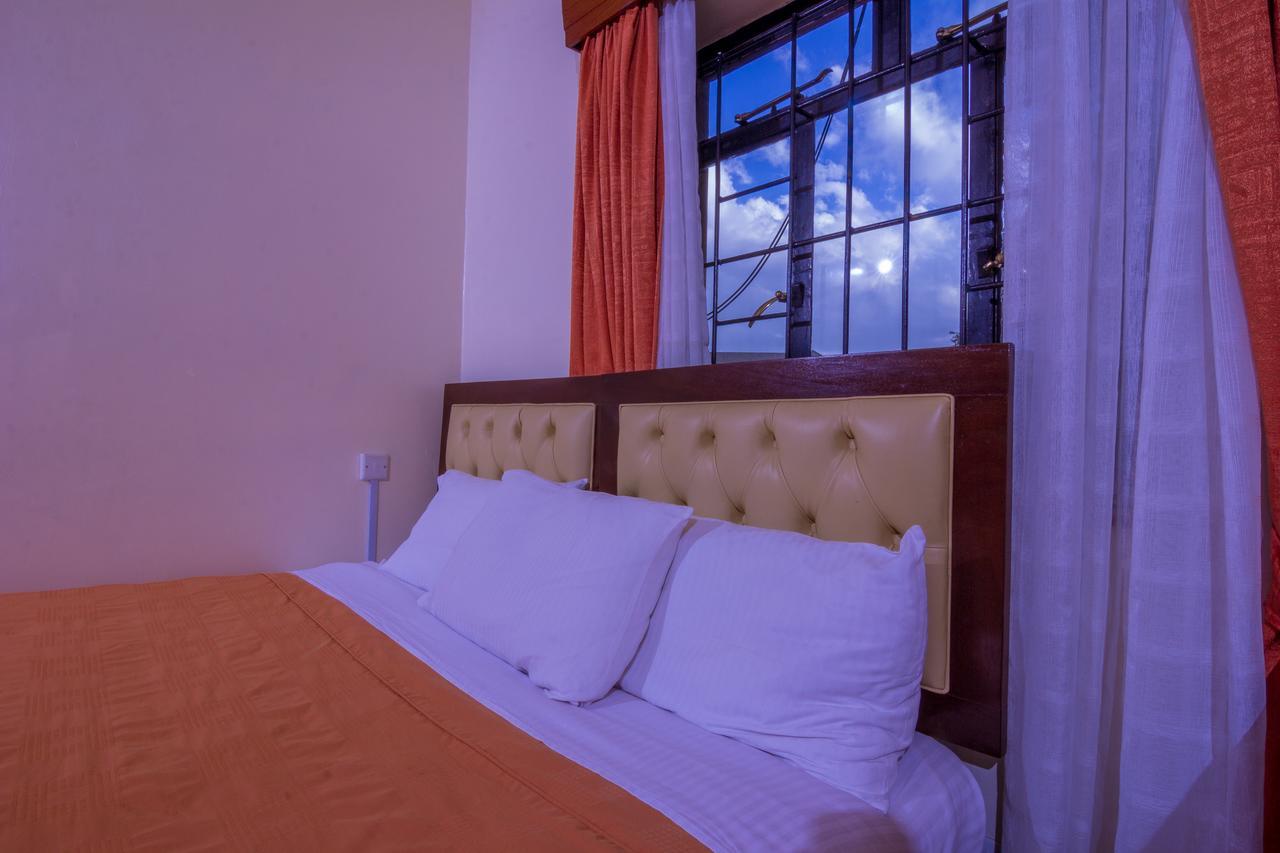 Chak Guesthouse & Conference Center Nairobi Extérieur photo