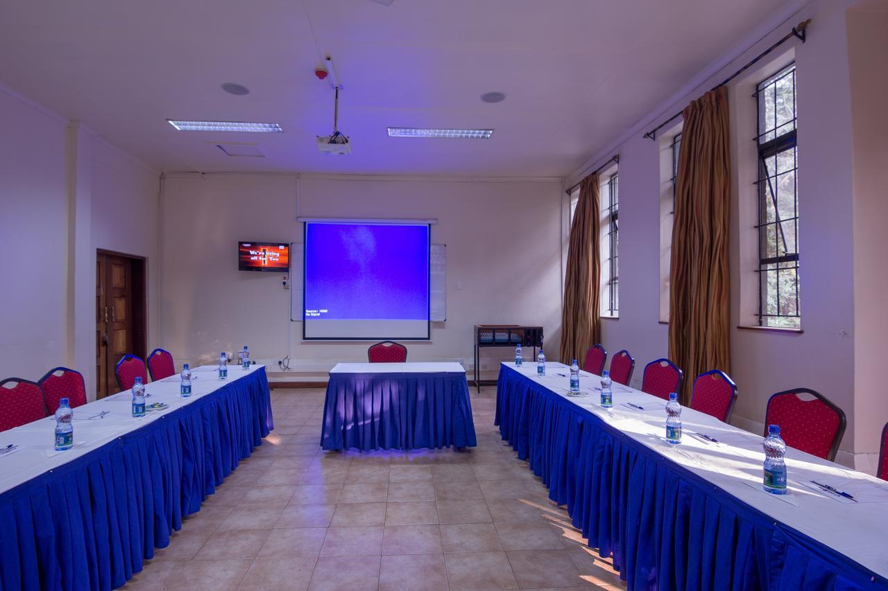 Chak Guesthouse & Conference Center Nairobi Extérieur photo
